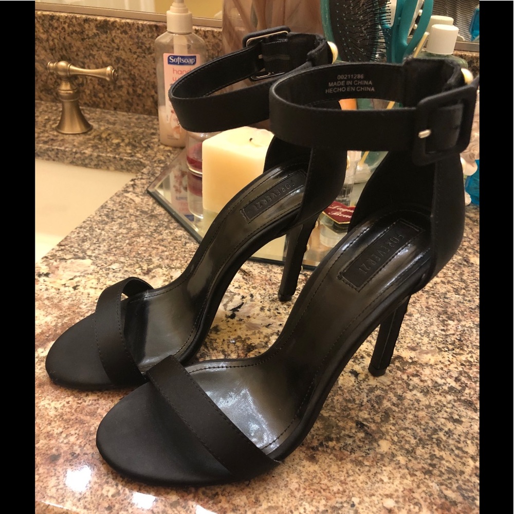 Forever 21 Pearl heels
